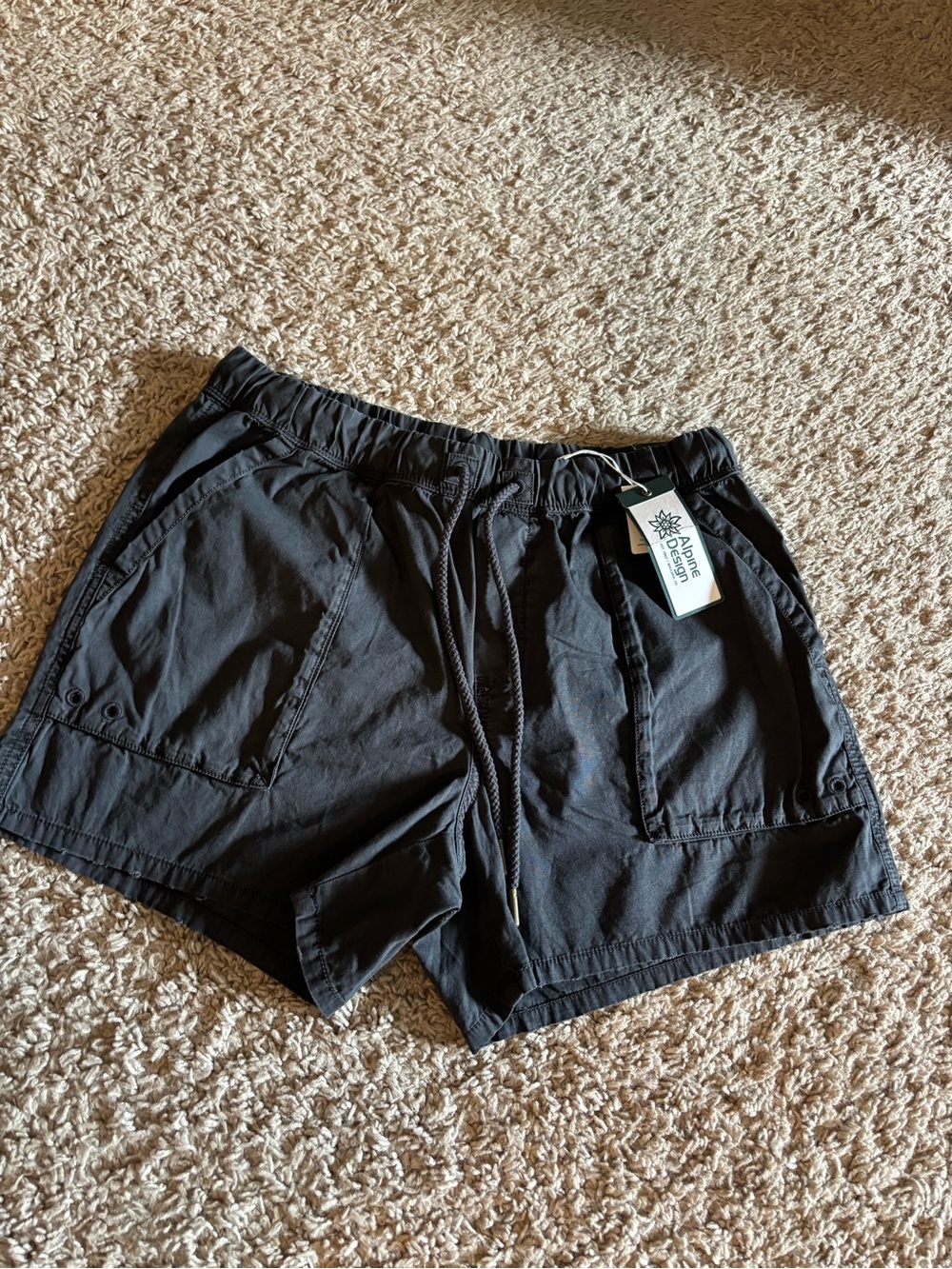 NWT Alpine Design Women’s Black Drawstring Utility Shorts